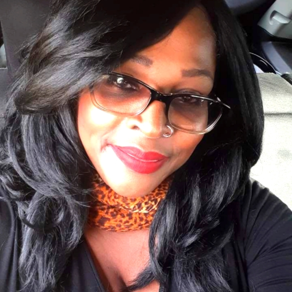 Meet your Posher, Tania